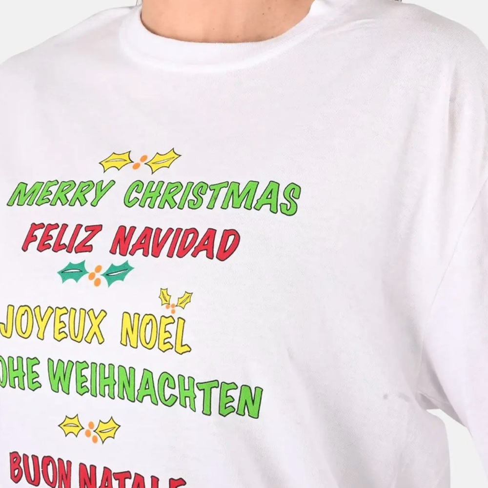 💥NWOT💥 WHOOPI GOLDBERG Merry Christmas Greetings T-Shirt  Size Small - Picture 4 of 8